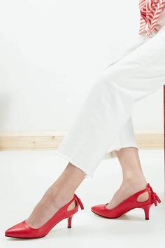 کفش پاشنه کوتاه قرمز برند Mio Gusto