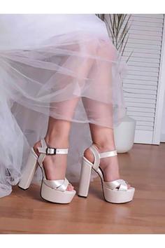 کفش عروس پاشنه ی برند Karınca Ayakkabı