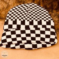 کلاه بافت طرح شطرنجی