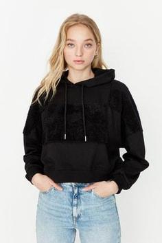 هودی زنانه سیاه برند trendyolmilla TWOAW23SW00693 ا Siyah Kapüşonlu Düşük Omuz İnce İçi Polarlı Crop Örme Sweatshirt TWOAW23SW00693