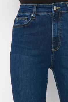 شلوار جین زنانه آبی برند trendyolmilla ا Koyu Mavi Şekillendiren Etki Yüksek Bel Slim Flare Jeans TWOAW23JE00248