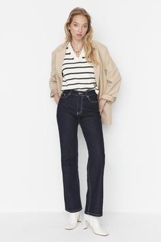 شلوار جین زنانه سرمه‌ای برند trendyolmilla ا Lacivert Kontrast Dikişli Yüksek Bel Uzun Straight Jeans TWOAW23JE00224