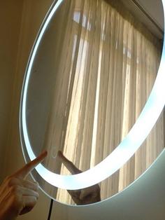 آینه دیواری کد220لمسی نورمهتابی(سفید) سایز60