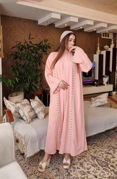 عبایی جلو باز اماراتی سه تیکه شامل زیره گب بهی و رویی کار شده گل بهی همراه شال کار شده جنس نخی سایز ۴۴ تا ۴۶ ا Abaya