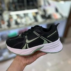 کتونی نایک زنانه دخترانه کفش ونس نایکی NIKE اسپرت اسپورت مشکی سفید لژدار لژ دار چرم شیک بندی سبک راحت طبی راحتی رانینگ