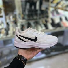 کتونی نایک زنانه دخترانه کفش ونس اسپرت اسپورت نایکی NIKE لژدار لژ دار سفید مشکی شیک سبک راحت رانینگ ورزشی پیاده روی طبی