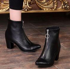 نیم بوت پاشنه دار چرم زنانه ds01113 formal shoe