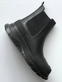 بوت مردانه الکساندر مک کویین Alexander McQueen men’s boots