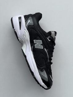 کتونی نیوبالانس ۷۲۵ New balance