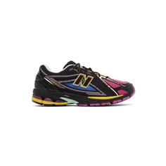 کتونی رانینگ نیوبالانس 1906R مشکی صورتی New Balance 1906R Neon Nights