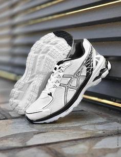 کفش ورزشی مردانه Asics مدل 28530