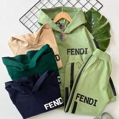 ست هودی و شلوار اسپورت طرح Fendi کیفیت عالی 