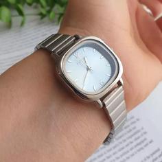 ساعت زنانه دخترانه طرح کاسیو تقویم دار با طراحی شیک و جذاب صفحه آبی Casio