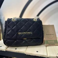 کیف مشکی از برند ولنتینو valentino