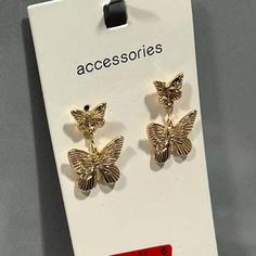 گوشواره آویز طلایی طرح پروانه برند Accessories