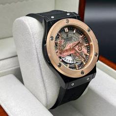 ساعت مچی مردانه هابلوت تقویم نمایان طرح کرنو موتور  شرکتی HUBLOT