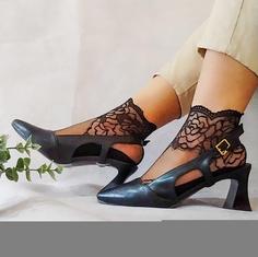 جوراب مجلسی زنانه تمام گیپور طرح گل رزمشکی