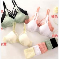 ست شورت وسوتین اسفنجی رویه توری