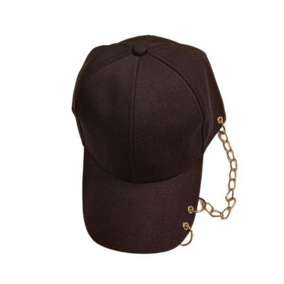 کلاه کپ مدل زنجیردار پیرسینگی کد 008|دیجی‌کالا