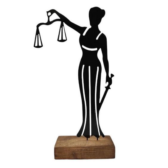 تندیس نیتا متال طرح بانوی عدالت|دیجی‌کالا