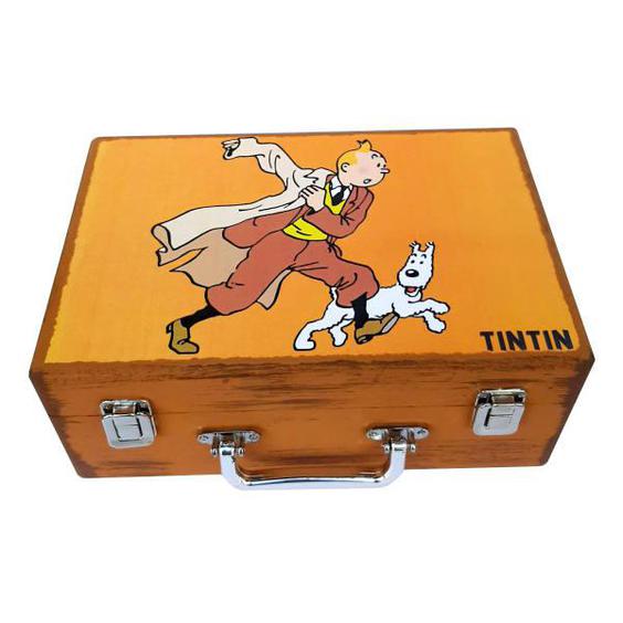 جعبه هدیه چوبی مدل چمدان طرح تن تن کد WS40|دیجی‌کالا