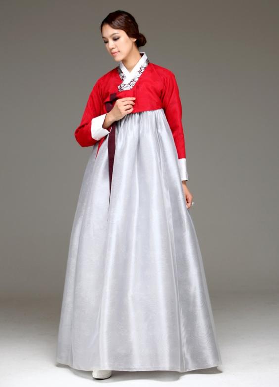 لباس کره ای|Mikasa
