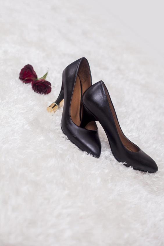 کفش چرم زنانه پاشنه دار مشکی چرم اصل برند Deripabuc|پیشنهاد محصول