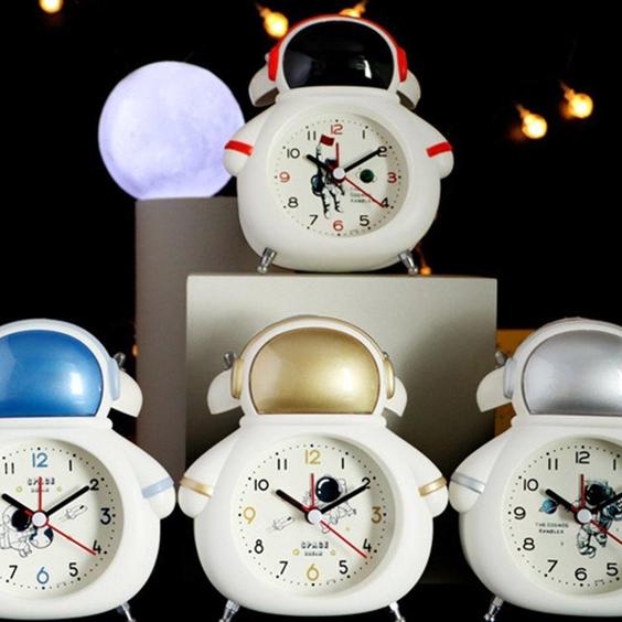ساعت رومیزی کوارتز زنگ دار فضانورد به سبک کلاسیک هدیه ولنتاین و تولد|پیشنهاد محصول