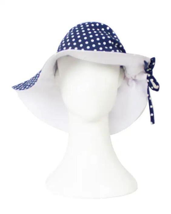 کلاه زنانه دورو دراپه سرمه اي سفيد خال خالي تارتن Tartan|پیشنهاد محصول