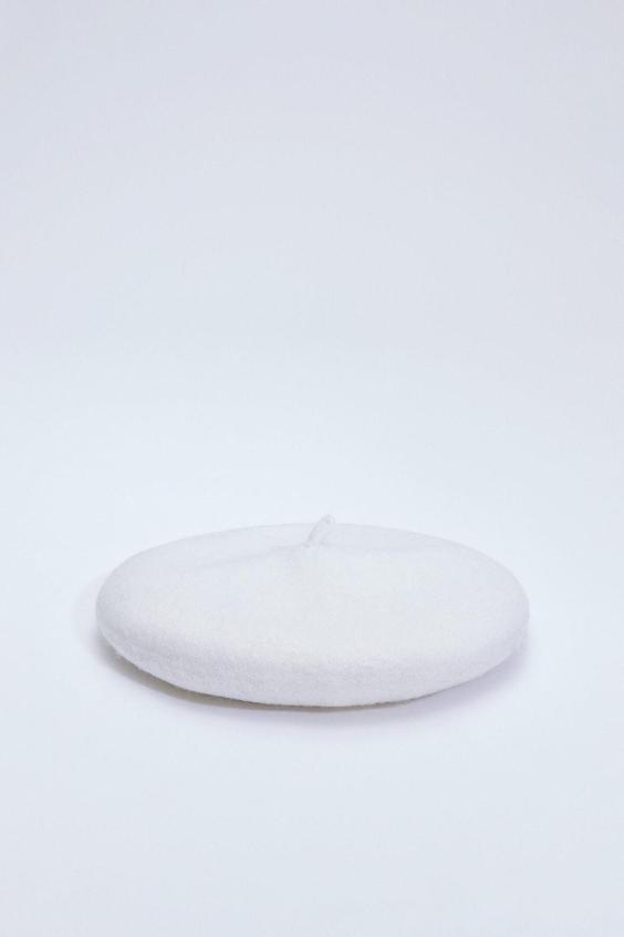 کلاه زمستانی زنانه سفید برند stradivarius ا Basic Bere|پیشنهاد محصول