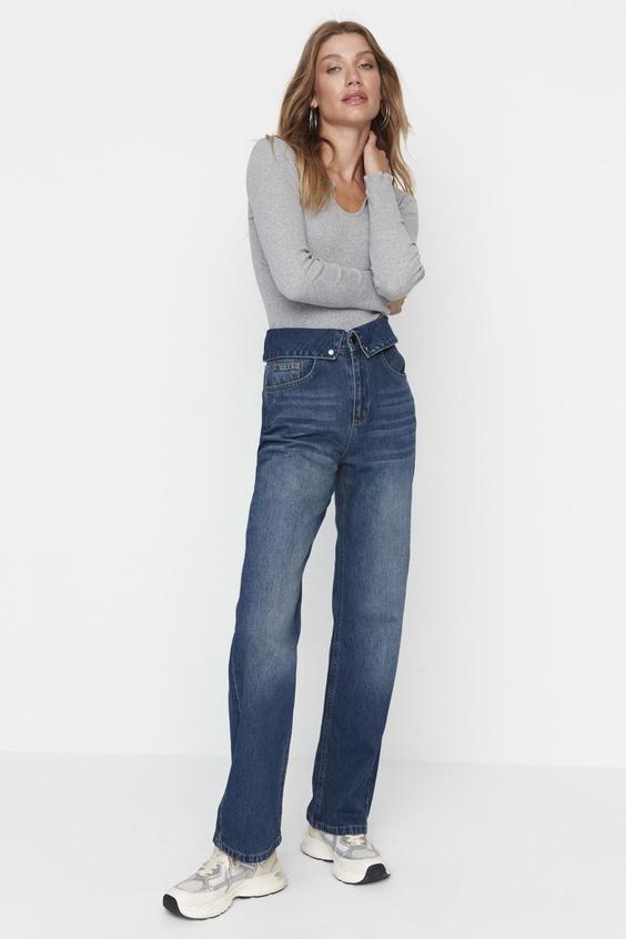 شلوار جین زنانه آبی برند trendyolmilla ا Mavi Bel Detaylı Yüksek Bel Wide Leg Jeans TWOAW23JE00231|پیشنهاد محصول