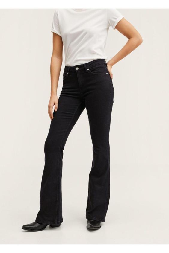 شلوار جین زنانه سیاه برند mango ا Bel Yüksekliği Orta Boy Flare Jeans|پیشنهاد محصول