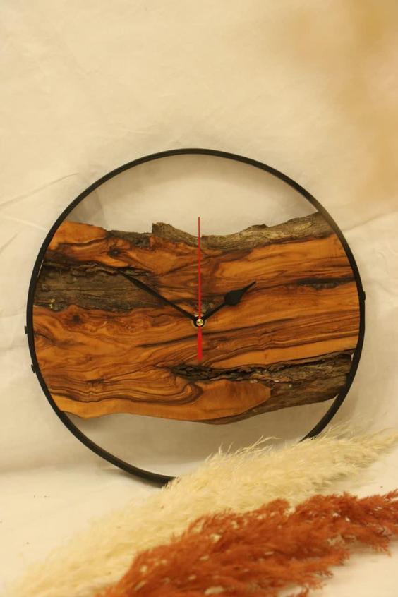 ساعت دیواری روستیک چوب زیتون جنگلی رینگ فلزی قطر30سانت ا Forest olive wood rustic wall clock|پیشنهاد محصول