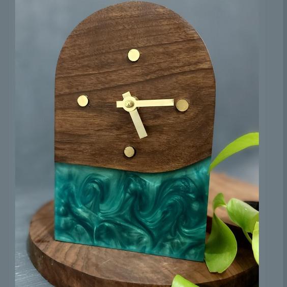 ساعت رومیزی مدل چوب و رزین کد 03|پیشنهاد محصول