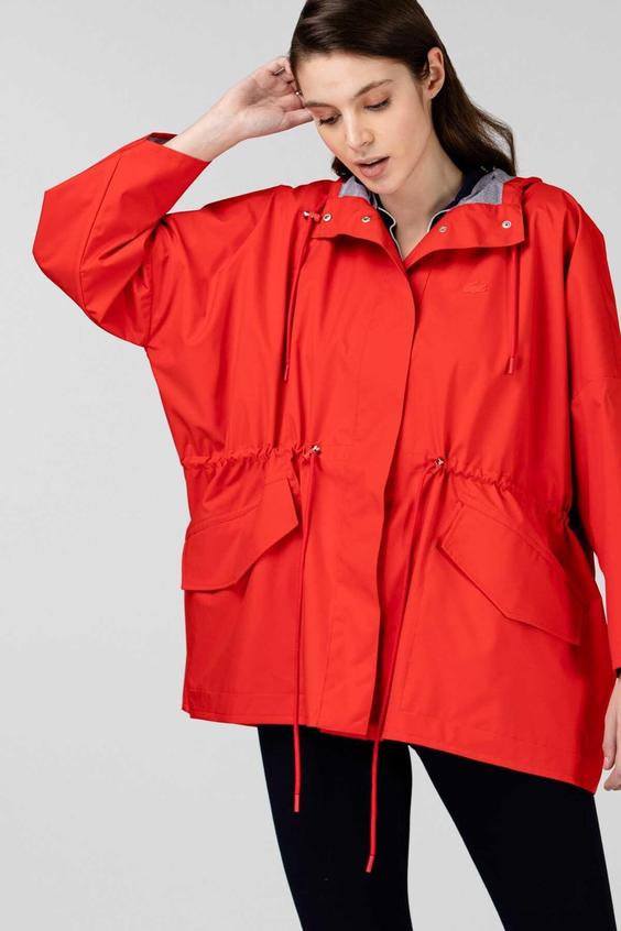 بارانی کلاه دار کمر کش زنانه قرمز برند Lacoste|پیشنهاد محصول