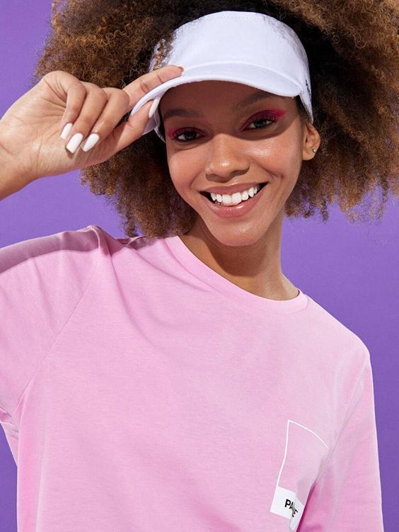 خرید اینترنتی کلاه زنانه سفید برند Pantone S2MK08Z8 ا Baskılı Kadın Vizör Şapka|پیشنهاد محصول