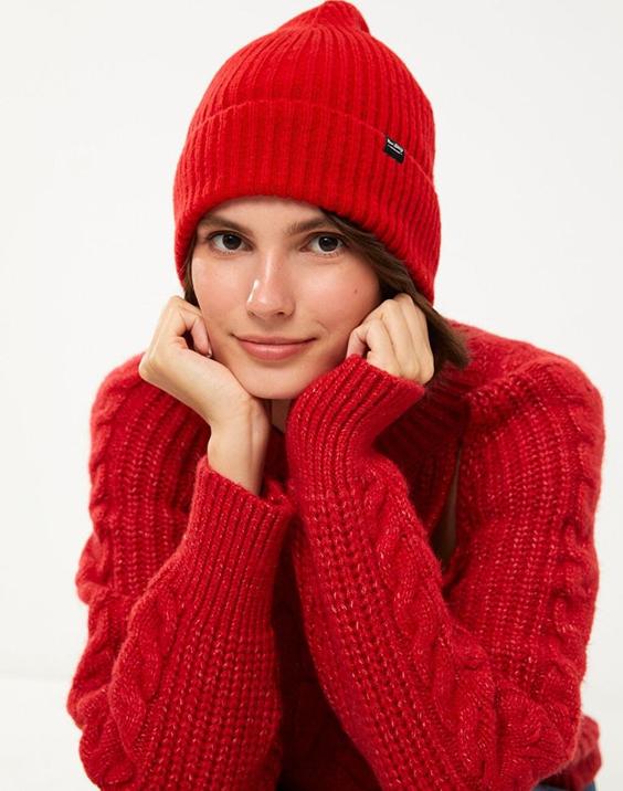 کلاه زمستانی زنانه قرمز السی وایکیکی W24185Z8 ا Etiket Baskılı Kadın Triko Bere|پیشنهاد محصول