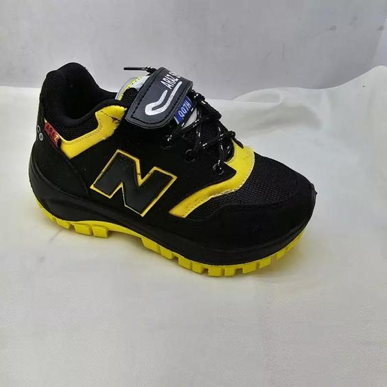 کفش نیوبالانس بچه گانه سایز 31 ..35 سه رنگ عاج مناسبnewbalance|باسلام