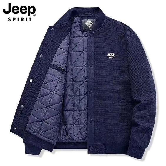 کاپشن طرح جدید برند jeep
یک کار ساده و شیک 
مناسب هر سنی 
قابلیت ست شدن با هر استایلی
یقه خلبانی کش دار 
سبک
گرمایش عالی|باسلام