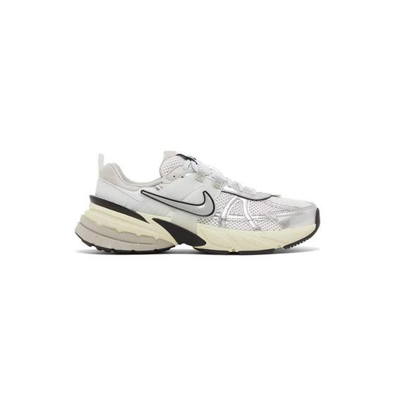 کتونی نایک راننیگ وی2کا کرم نقره ای Nike V2K Run Summit White|کتونی باز