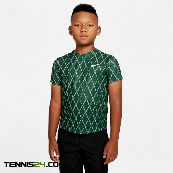 تی شرت تنیس بچگانه نایک NikeCourt Dri-FIT Victory Printed- سبز|تنیس شاپ