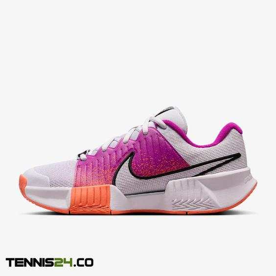 کفش تنیس زنانه نایک Nike GP Challenge Pro Premium Hard Court Tennis Shoe- سفید/صورتی|تنیس شاپ