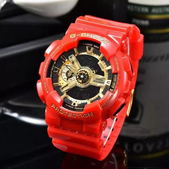 ساعت  مچی جی شاک GA110 قرمز طلایی (جیشاک GShock) ، صد در صد ضدآب ، تنظیم اتوماتیک با پایتخت کشورها ، اتولایت دار|باسلام