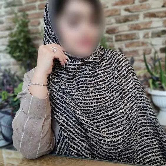 شال چاپی منگوله دار نخی تک رنگ |باسلام (Missone scarf)