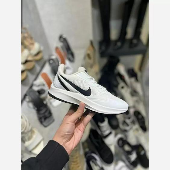 کتونی نایک سفید زنانه دخترانه کفش ونس اسپرت اسپورت شیک نایکی NIKE لژدار لژ دار طبی سبک ورزشی رانینگ راحت راحتی چرم کشی|باسلام (لنو شوز)