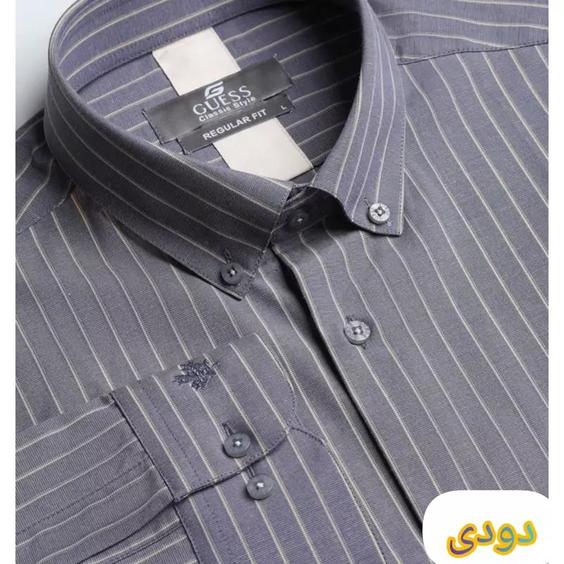 پیراهن مردانه GUESS کد 379 دودی  یقه دکمه دار آستین بلند پارچه ترک دوخت صنعتی تک جیب پارچه بسیار خوش اتو ضد چرو|باسلام