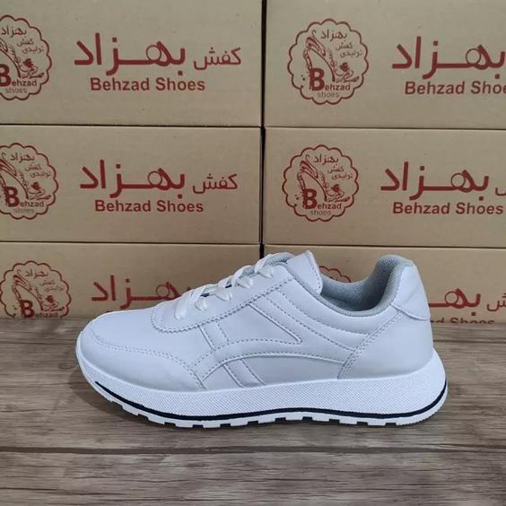 کتونی زنانه دخترانه asics رنگ سفید سایز 38 تا 41 زیره پیو تزریق لژ 3 سانتی رویه چرم صنعتی سبک راحت|باسلام