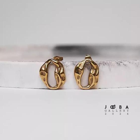 گوشواره میخی طرح لب کد 113077983|باسلام (jooba gallery)