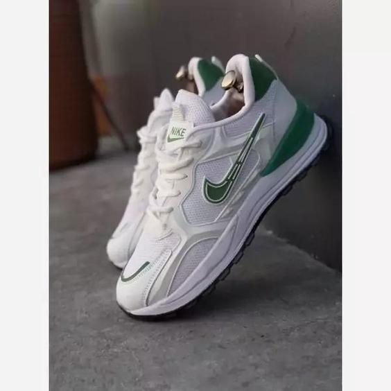 کفش اسپرت مردانه مدل nike کیفیت ساخت بسیار بالا سایز 41 تا 44 رنگ سفید سبز فروشگاه همیشه تخفیف |باسلام (بوتیک دنس)